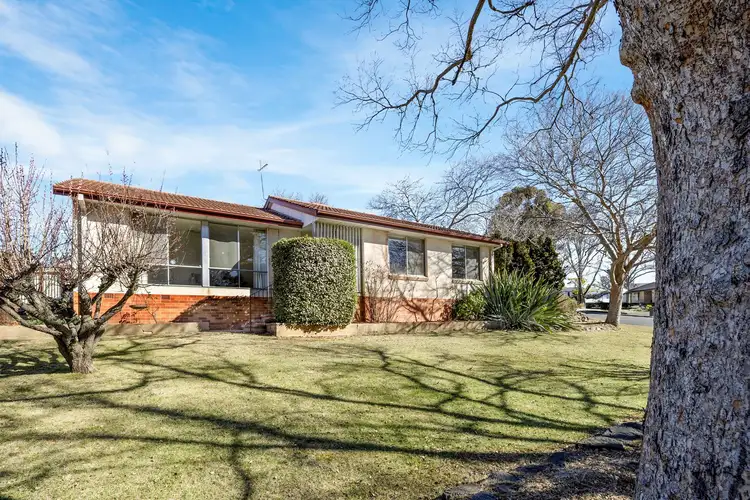 2 Mayne Street, Chifley ACT 2606