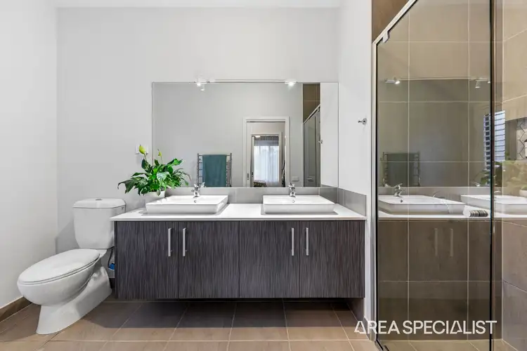 Fourth view of Homely house listing, 3 Teressa Way, Pakenham VIC 3810