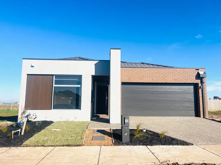 13 Spinifex Road, Fraser Rise VIC 3336