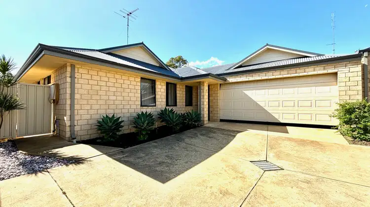 4/9 Kings Place, Waroona WA 6215