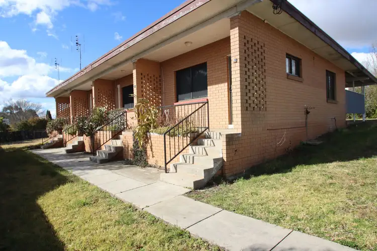 74 Martin Street, Tenterfield NSW 2372