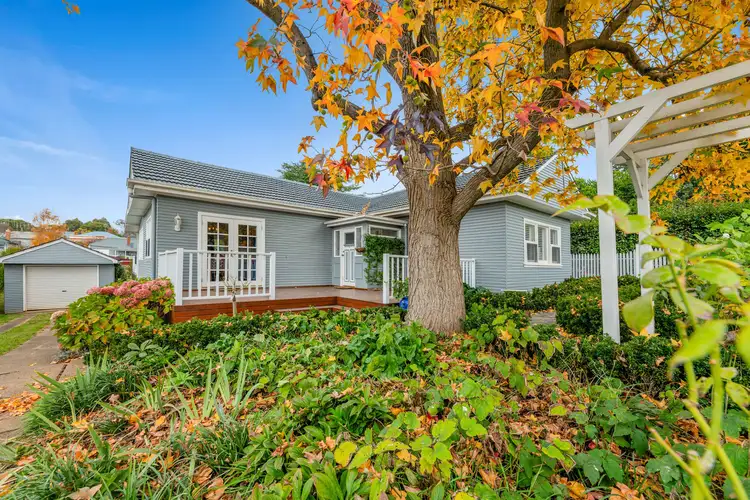 5 Olden Crescent, Yass NSW 2582