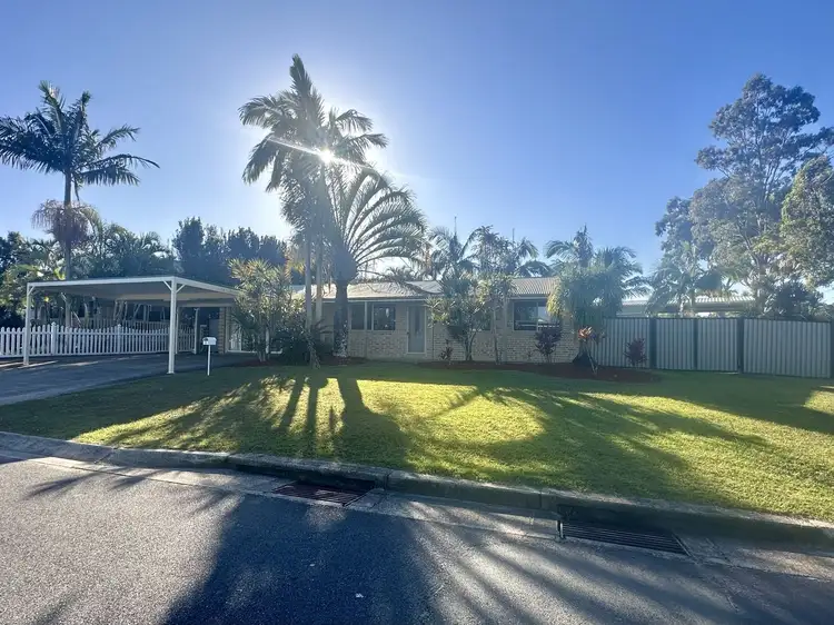 1 Thomas Court, Jacobs Well QLD 4208