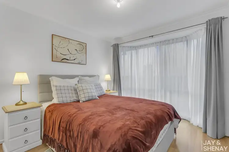 Fifth view of Homely house listing, 28 Preston Avenue, Endeavour Hills VIC 3802