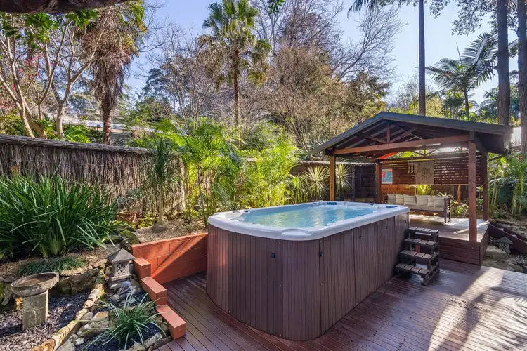 Sixth view of Homely house listing, 33 Blytheswood Avenue, Warrawee NSW 2074