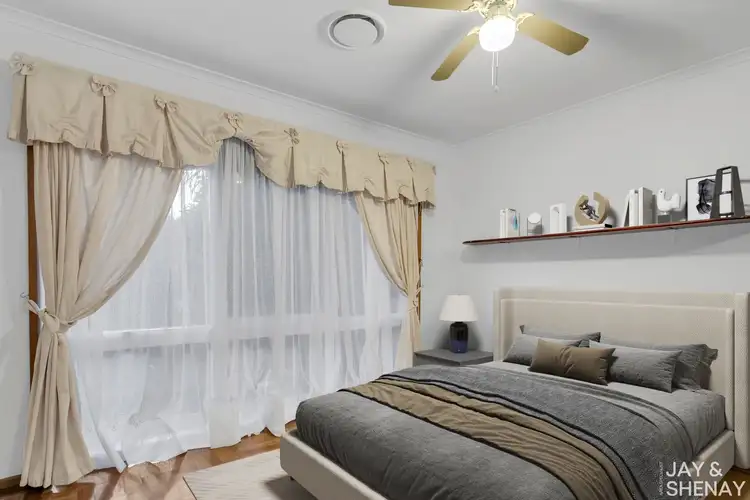 Fifth view of Homely house listing, 6 Nugent Court, Endeavour Hills VIC 3802