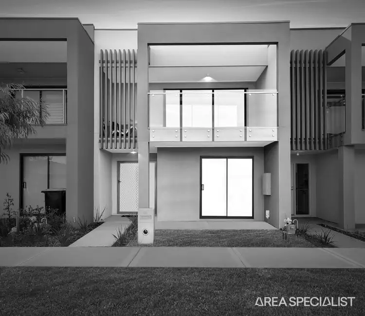 67 Lynwood Drive, Thornhill Park VIC 3335
