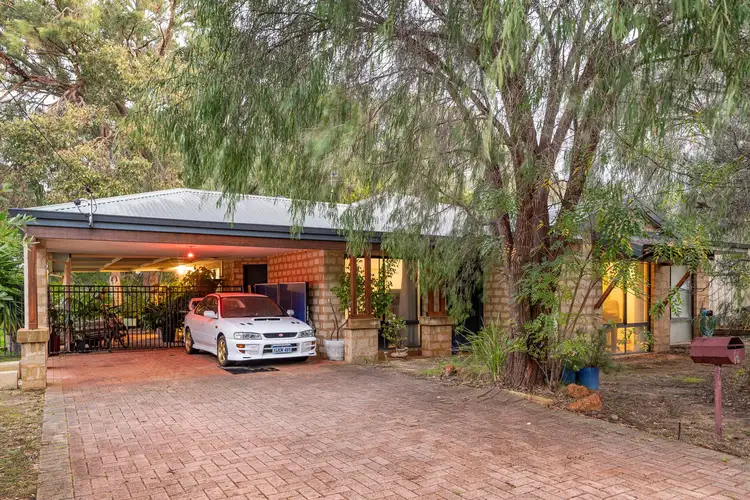16 Marri Drive