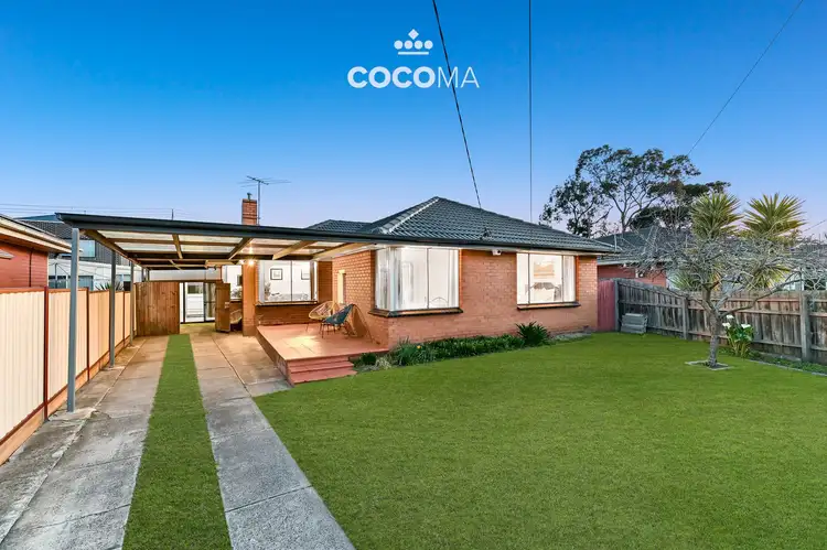 Second view of Homely house listing, 8 Glenthorne Drive, Keysborough VIC 3173