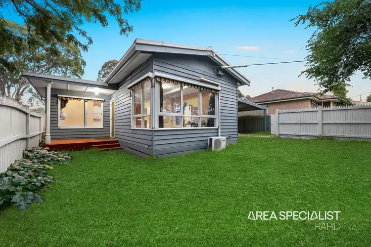 Main view of Homely unit listing, 1/4 Bride Avenue, Hampton Park VIC 3976