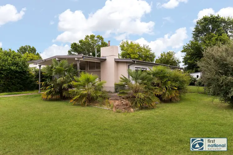 2 Rowlands Street, Blayney NSW 2799