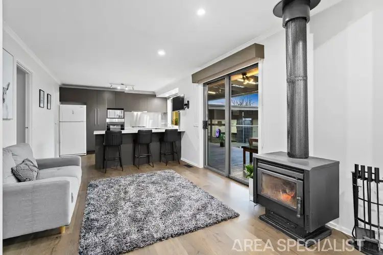 Fifth view of Homely house listing, 10 Monze Drive, Langwarrin VIC 3910