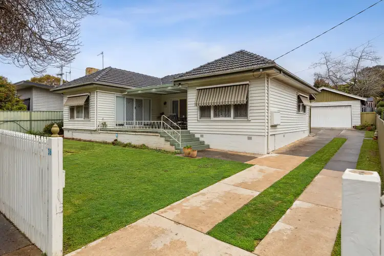 136 Crook Street, Strathdale VIC 3550