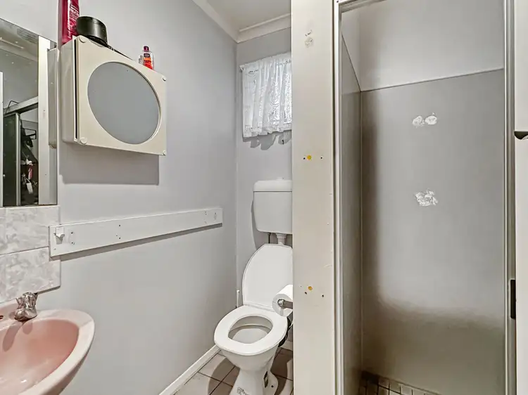 Fifth view of Homely unit listing, 1/9 Holden Street, Maryborough VIC 3465