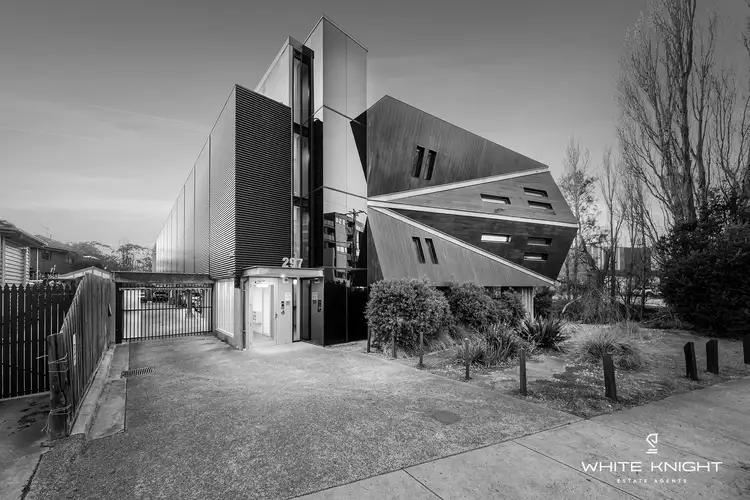 11/297 Pascoe Vale Road, Essendon VIC 3040