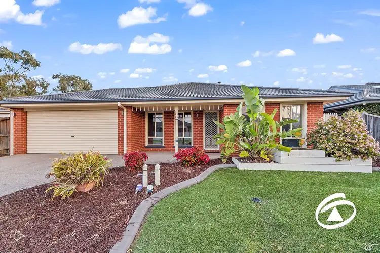 7 Howe Way, Cranbourne East VIC 3977