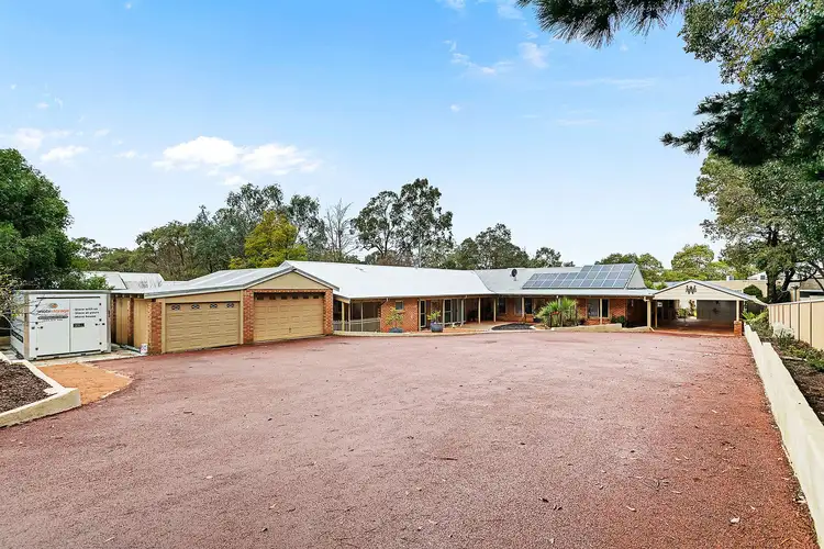 15 Lawnbrook Road, Bickley WA 6076