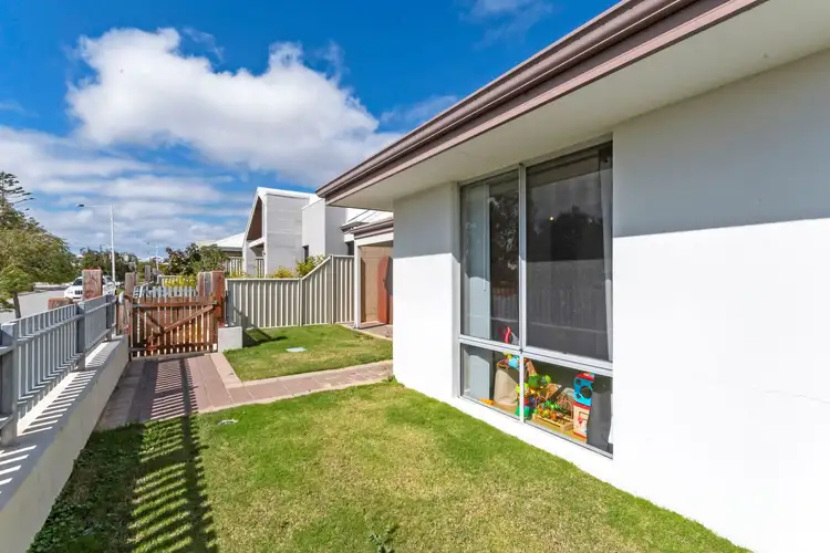 Second view of Homely house listing, 39 Comito Bend, Alkimos WA 6038