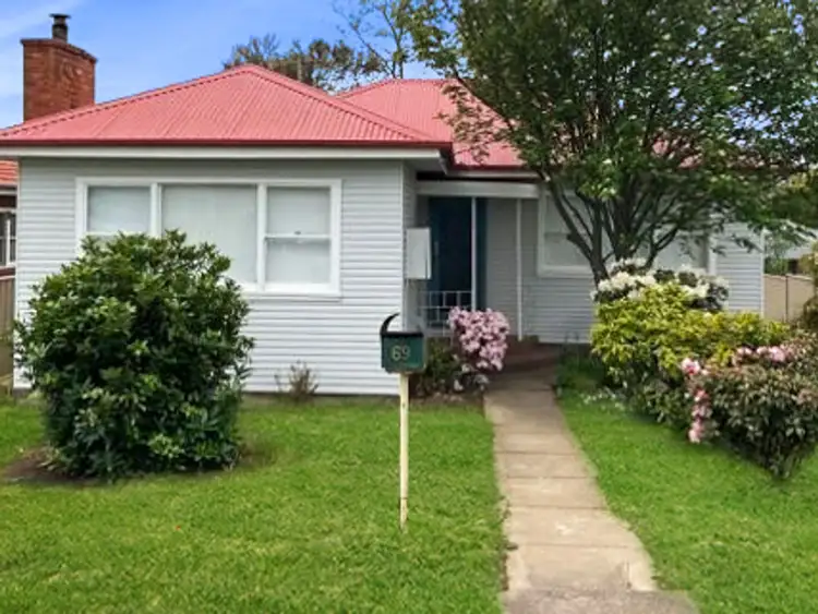 69 Oberon Street