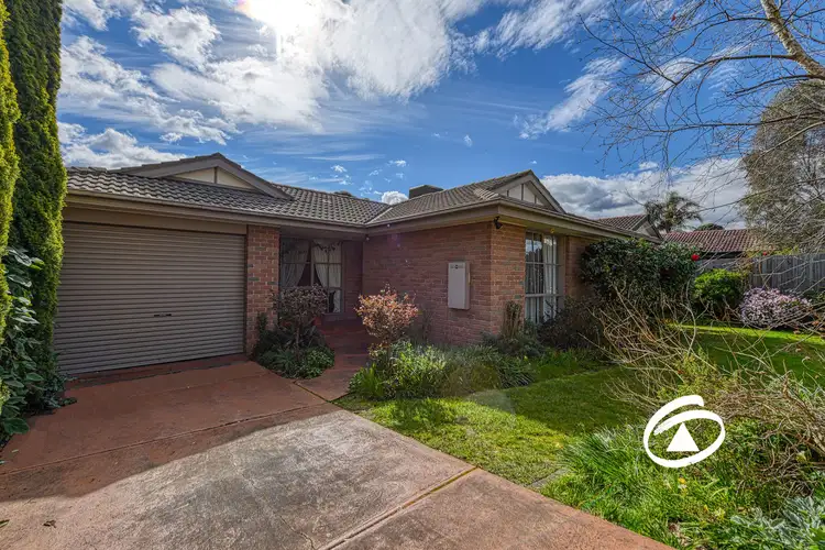 7 Valley View Crescent