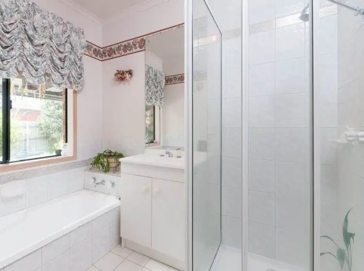 Fourth view of Homely house listing, 1 Midhurst Court, Craigieburn VIC 3064