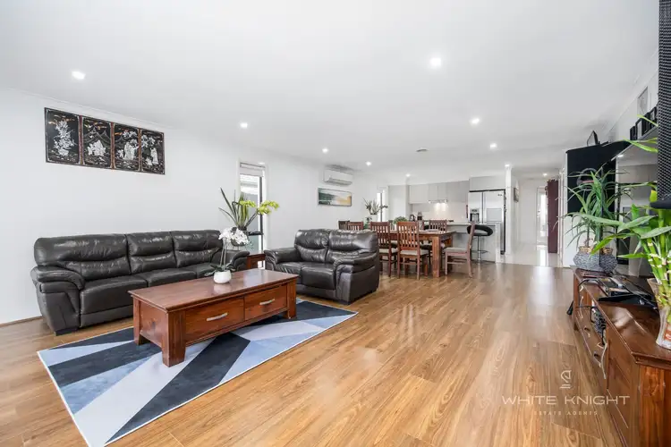Seventh view of Homely house listing, 39 Belleville Close, Burnside Heights VIC 3023