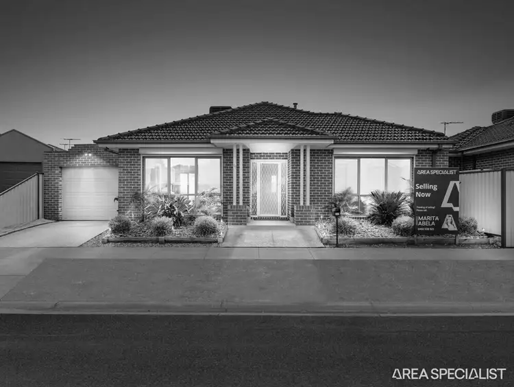 11 Greenhills Drive, Kurunjang VIC 3337