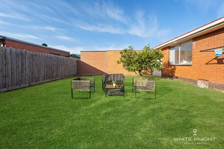 Sixth view of Homely house listing, 7 Chestnut Drive, St Albans VIC 3021