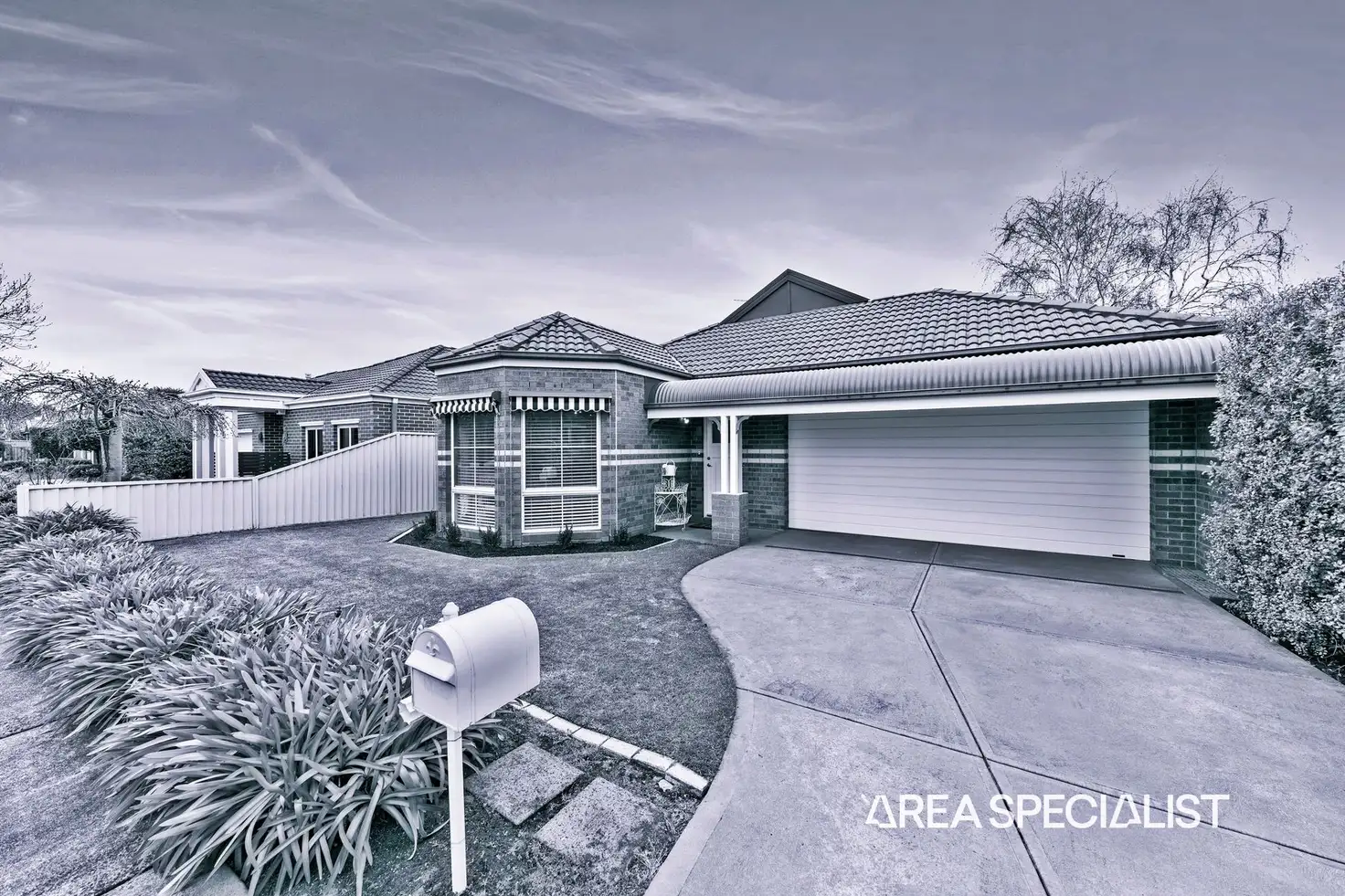 Main view of Homely house listing, 8 Flinders Chase, Pakenham VIC 3810