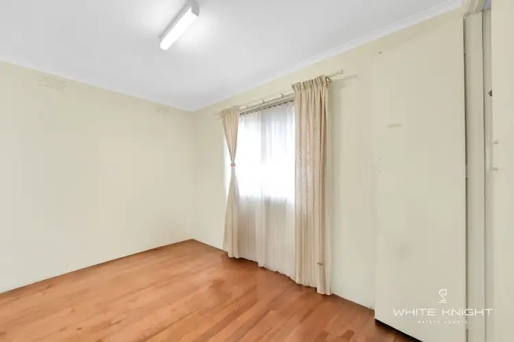 Fifth view of Homely house listing, 5 Occold Court, St Albans VIC 3021