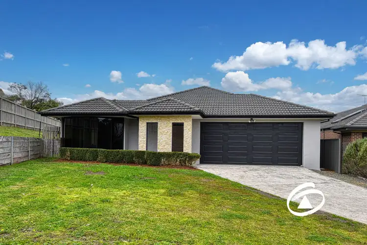 Main view of Homely house listing, 5 Griffith Mews, Pakenham VIC 3810