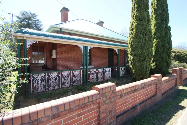 170 High Street, Tenterfield NSW 2372