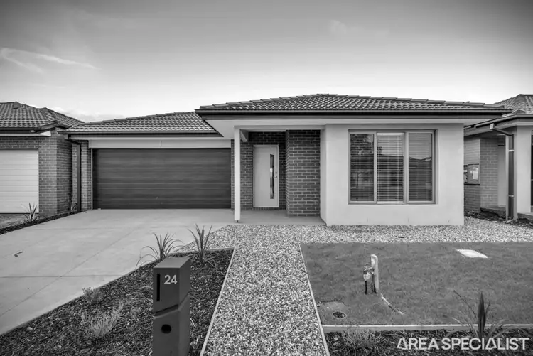 24 WESTBOURNE STREET, Strathtulloh VIC 3338