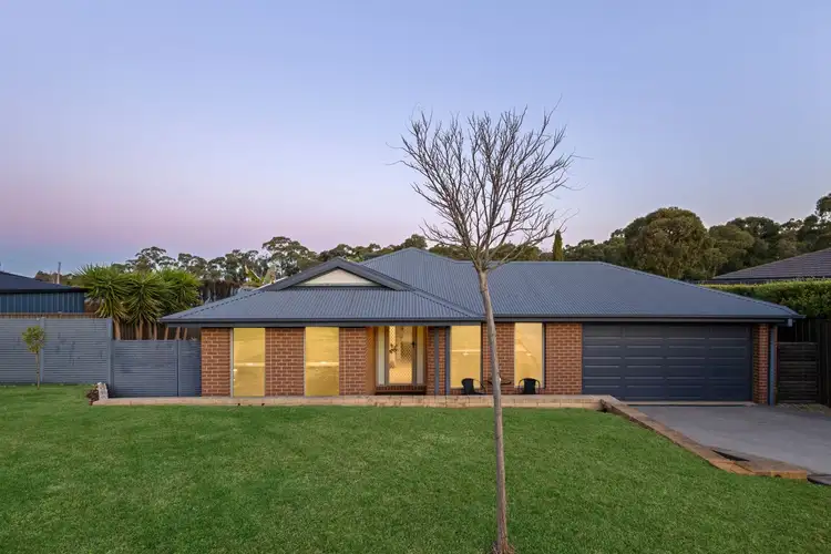 5 Valiant Court, Golden Square VIC 3555