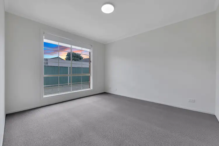 Fifth view of Homely house listing, 2/39 Perrett Avenue, St Albans VIC 3021