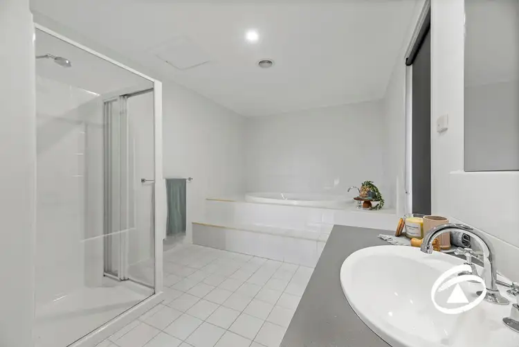 Sixth view of Homely house listing, 18 Jessica Drive, Hampton Park VIC 3976