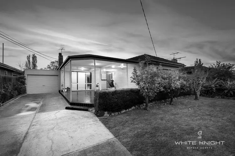 15 Coronation Street, Sunshine North VIC 3020
