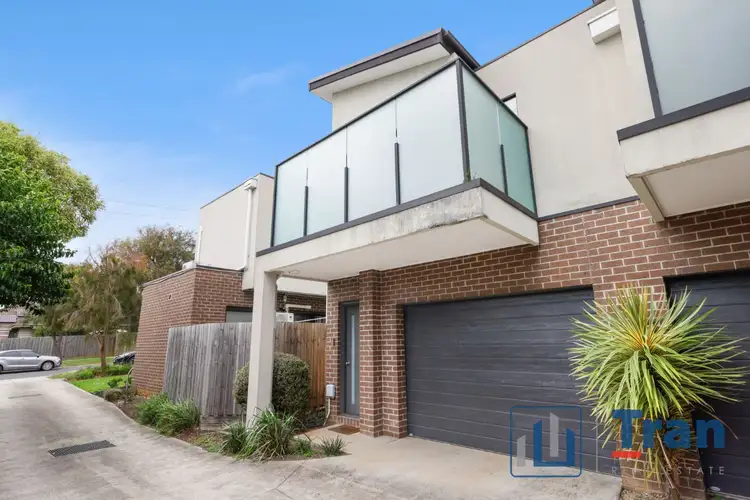 2/8 Elm Street, Bayswater VIC 3153