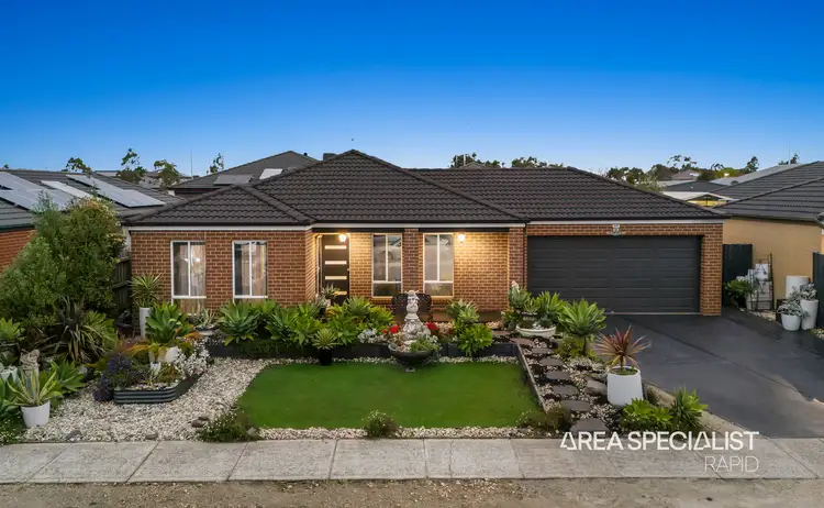 18 Parklink Drive, Cranbourne East VIC 3977
