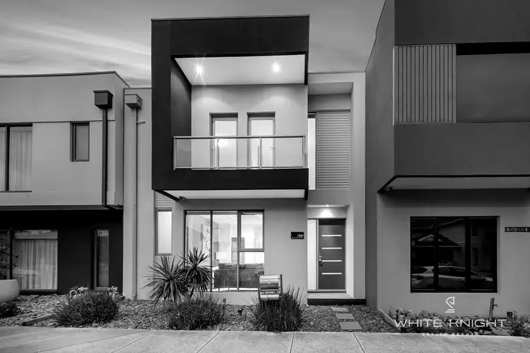 18 Boathouse Drive, Caroline Springs VIC 3023