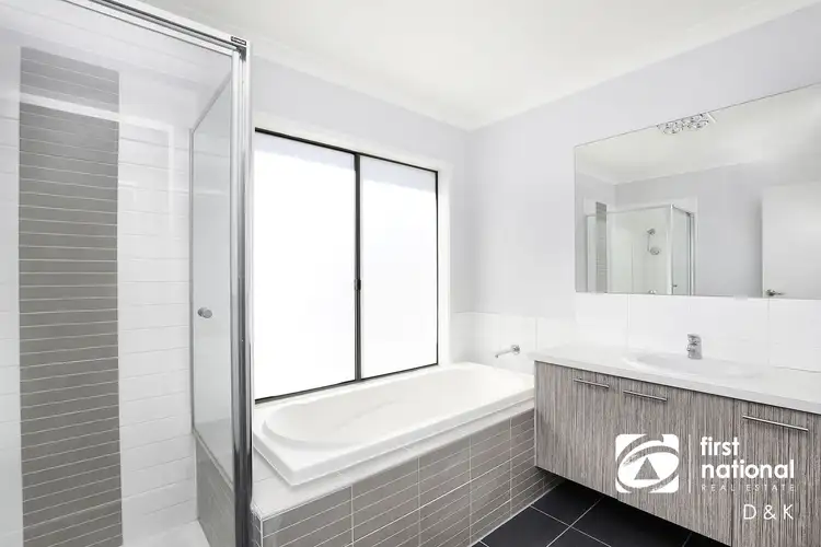 Sixth view of Homely house listing, 2 Fieldstone Way, Brookfield VIC 3338