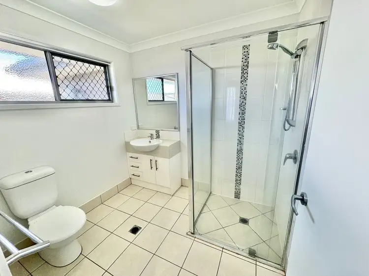 Fifth view of Homely house listing, 5 Hayes Close, Chinchilla QLD 4413