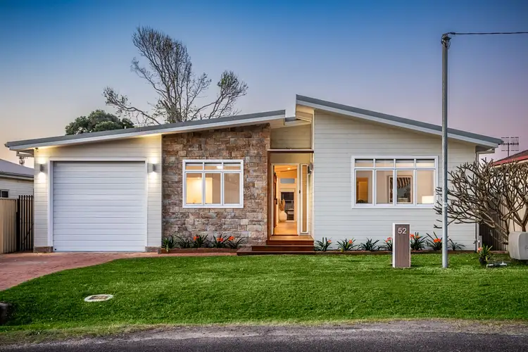 52 Oaks Avenue, Long Jetty NSW 2261