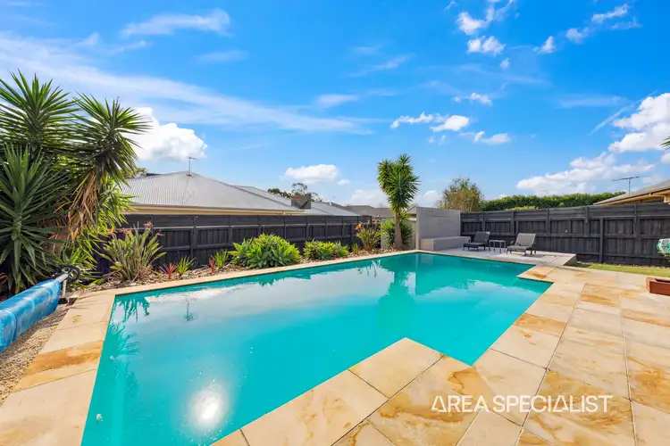 Sixth view of Homely house listing, 8 Casey Court, Pakenham VIC 3810