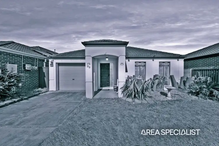 Main view of Homely house listing, 33 Stringy Bark Circuit, Pakenham VIC 3810
