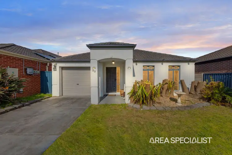 Second view of Homely house listing, 33 Stringy Bark Circuit, Pakenham VIC 3810