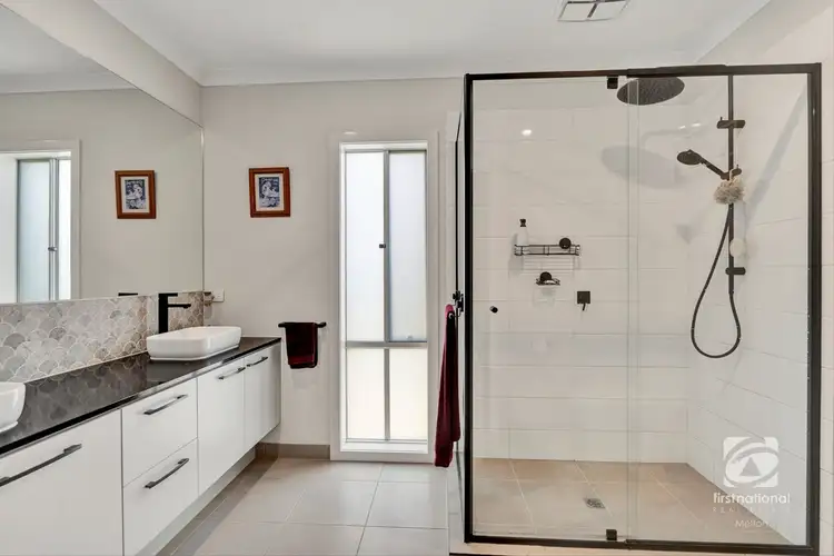 Fifth view of Homely house listing, 10 ECHUCA AVENUE, Eynesbury VIC 3338