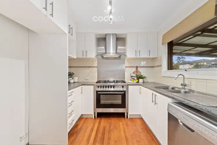 Sixth view of Homely house listing, 10 Jon Place, Keysborough VIC 3173