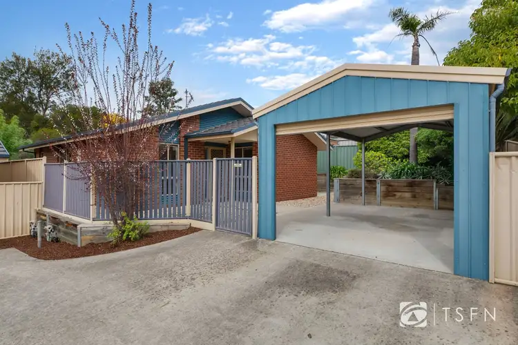 2/22 Mahon Avenue, Kennington VIC 3550