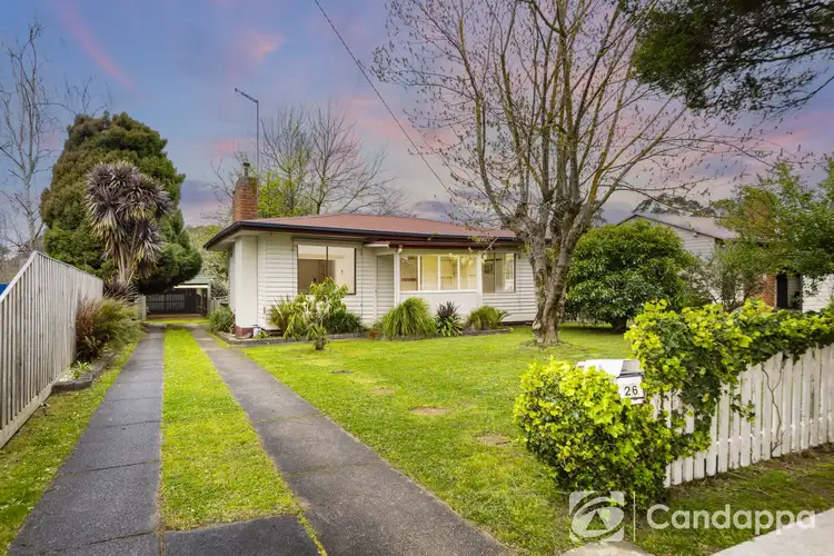 26 Centre Avenue, Warragul VIC 3820